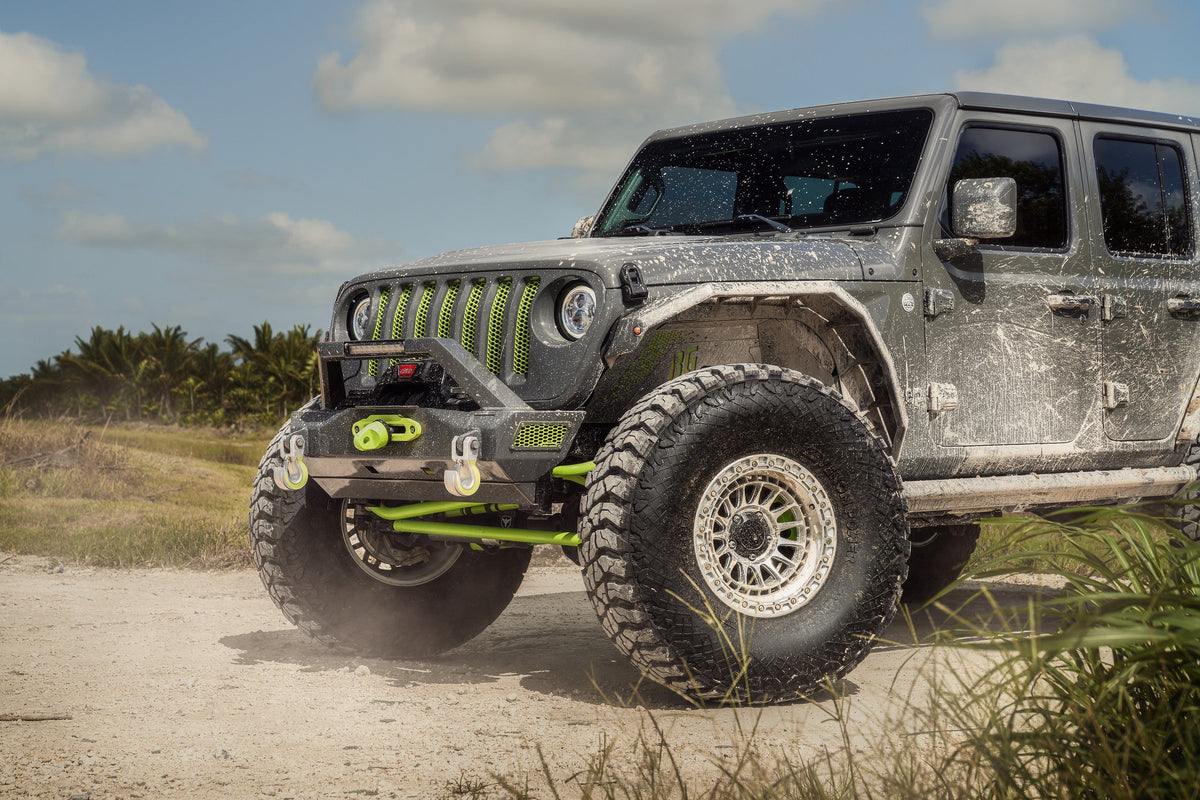 Grey Jeep Wrangler Rubicon